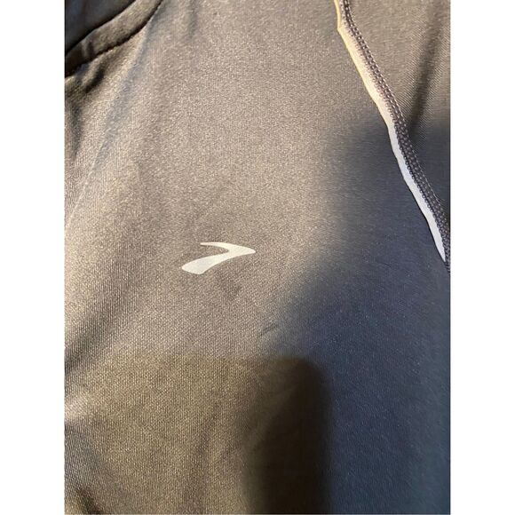 Brooks, men’s reflective, pullover, gray, long sleeve equilibrium, top S/L - Picture 3 of 6